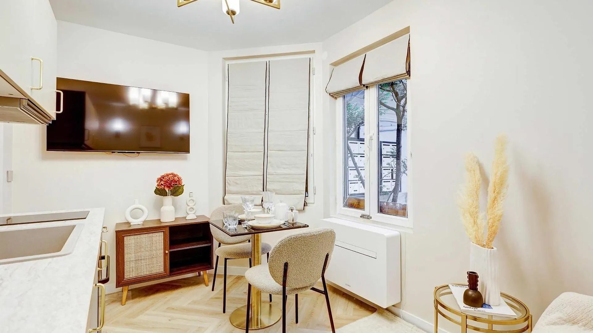 Charming Studio With A-C Paris 0*,  France